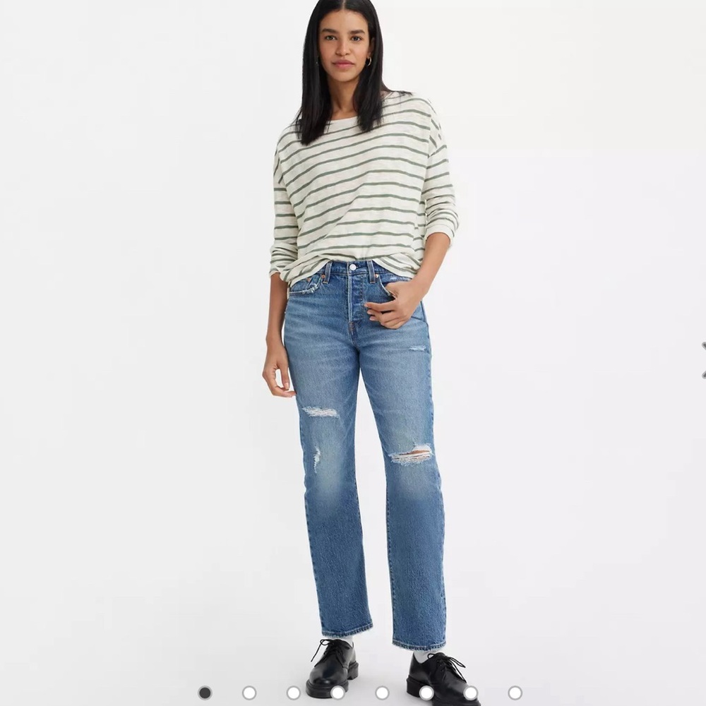 Levi’s Wedgie Straight Distressed Denim